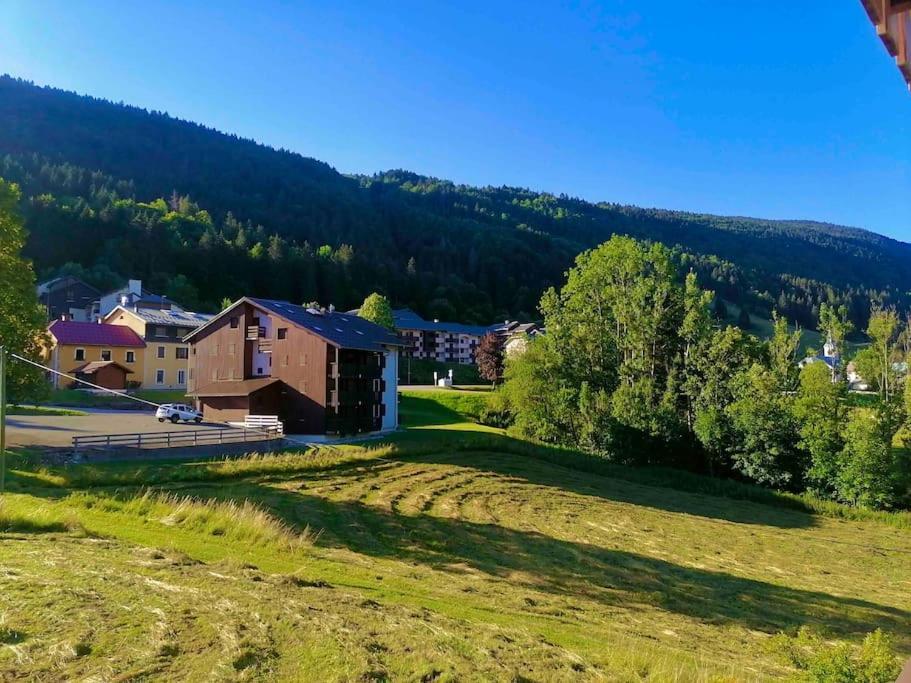 Charmant Appartement Au Pied Des Pistes De Lélex المظهر الخارجي الصورة